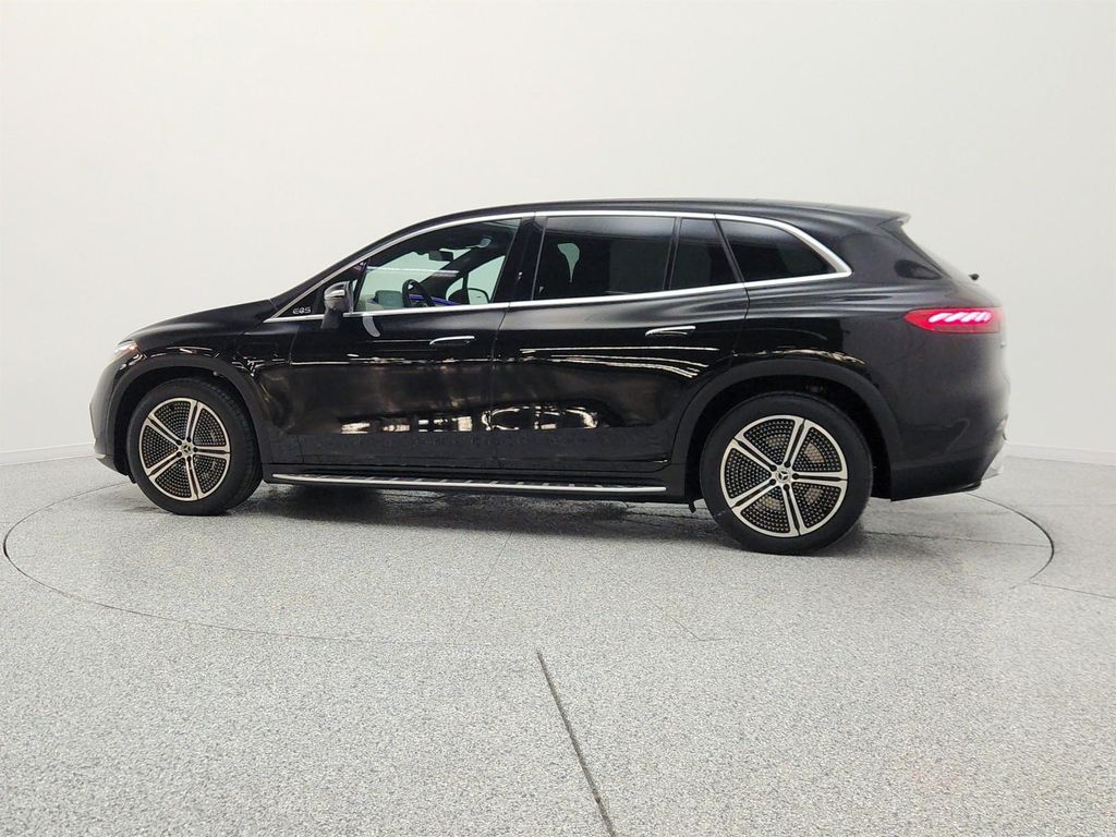 صورة 8 لـ 2023 Mercedes-BENZ EQS