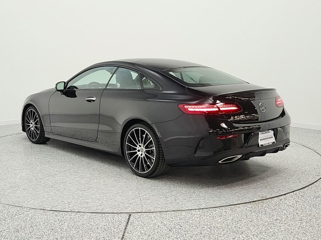 MERCEDES-BENZ E-CLASS - 7