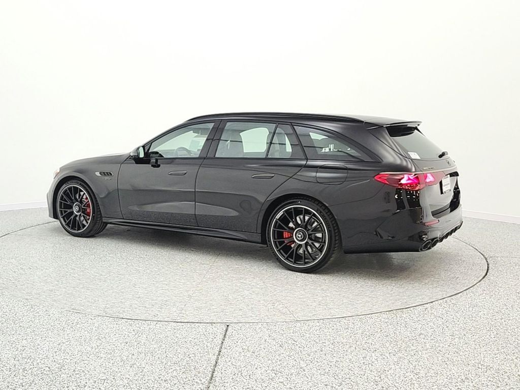 MERCEDES-BENZ E-CLASS - 7