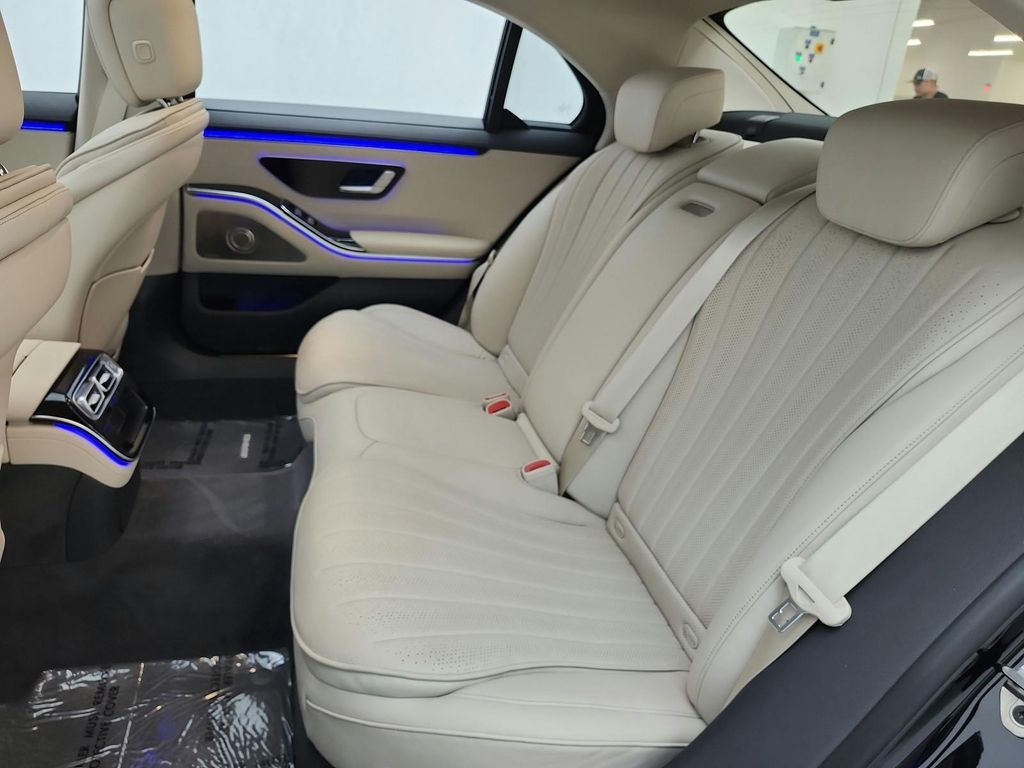 صورة مصغرة 13 لـ 2023 Mercedes-BENZ S-CLASS