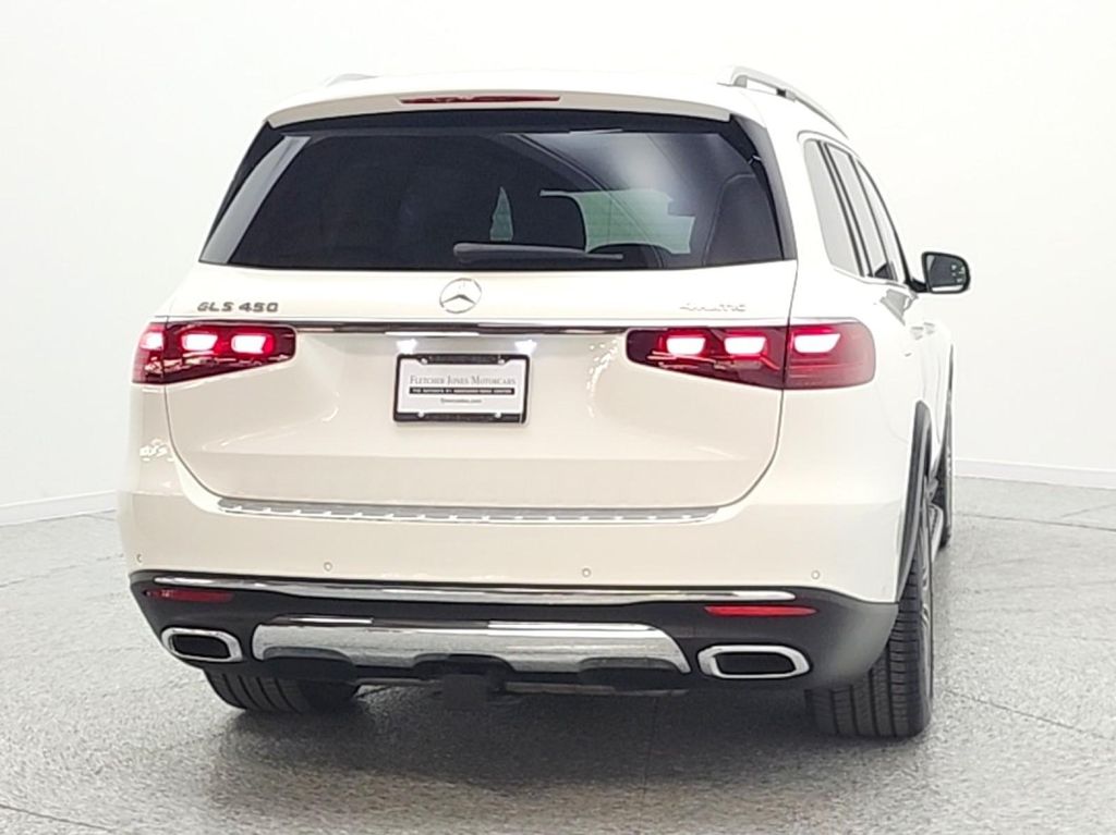 MERCEDES-BENZ GLS - 6