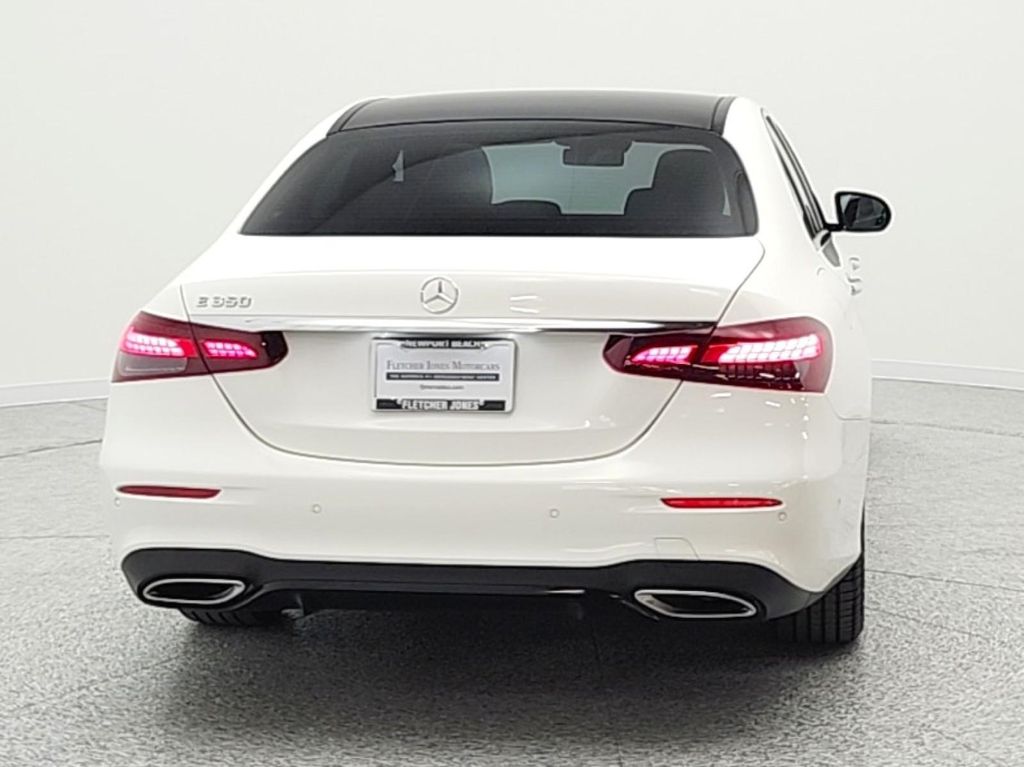 MERCEDES-BENZ E-CLASS - 6