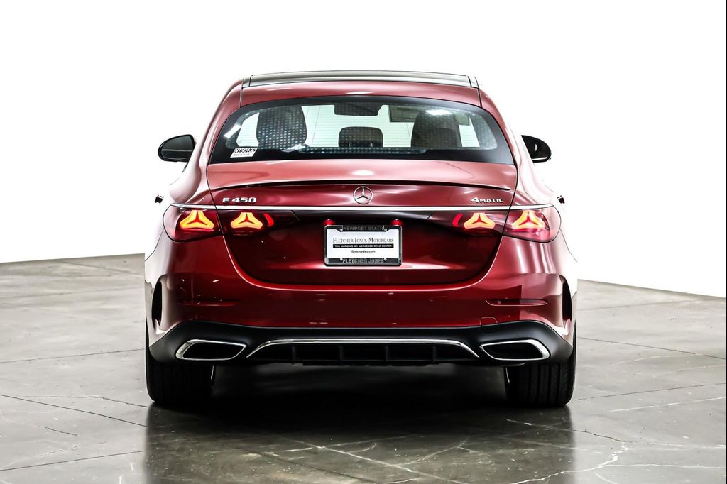 MERCEDES-BENZ E-CLASS - 3