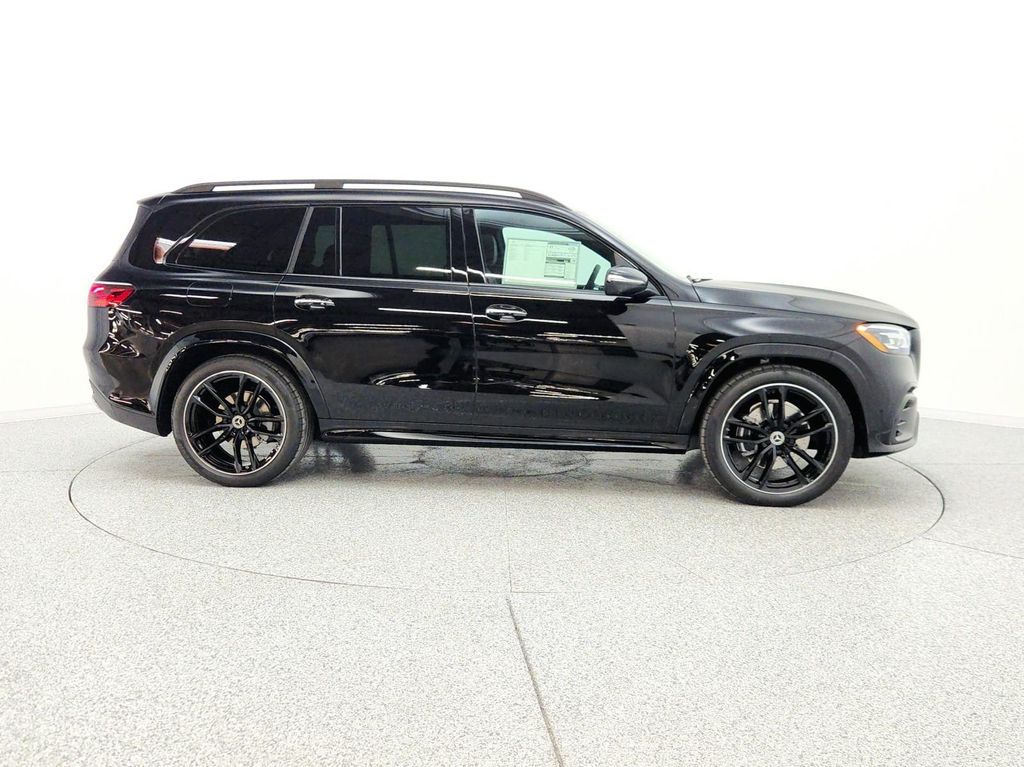 MERCEDES-BENZ GLS - 4