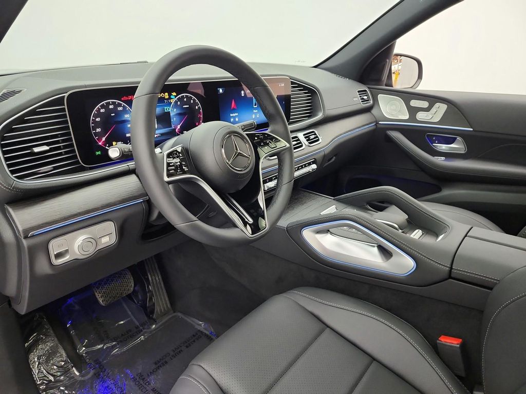 MERCEDES-BENZ GLS - 10