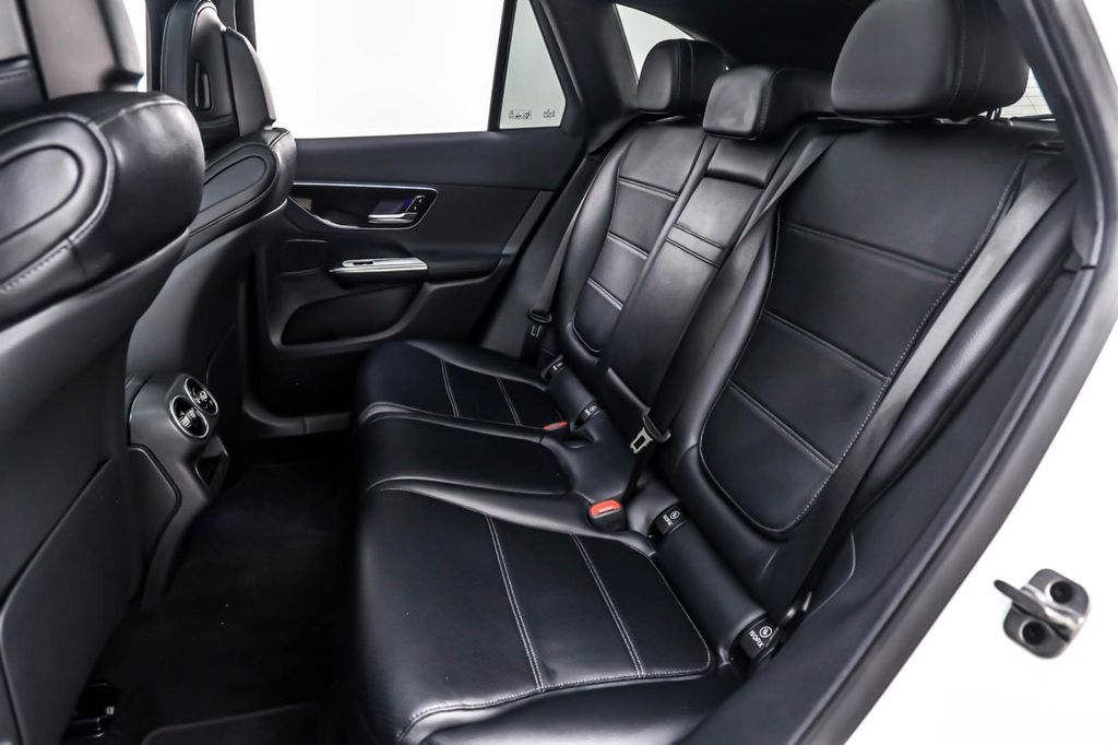 MERCEDES-BENZ GLC - 7