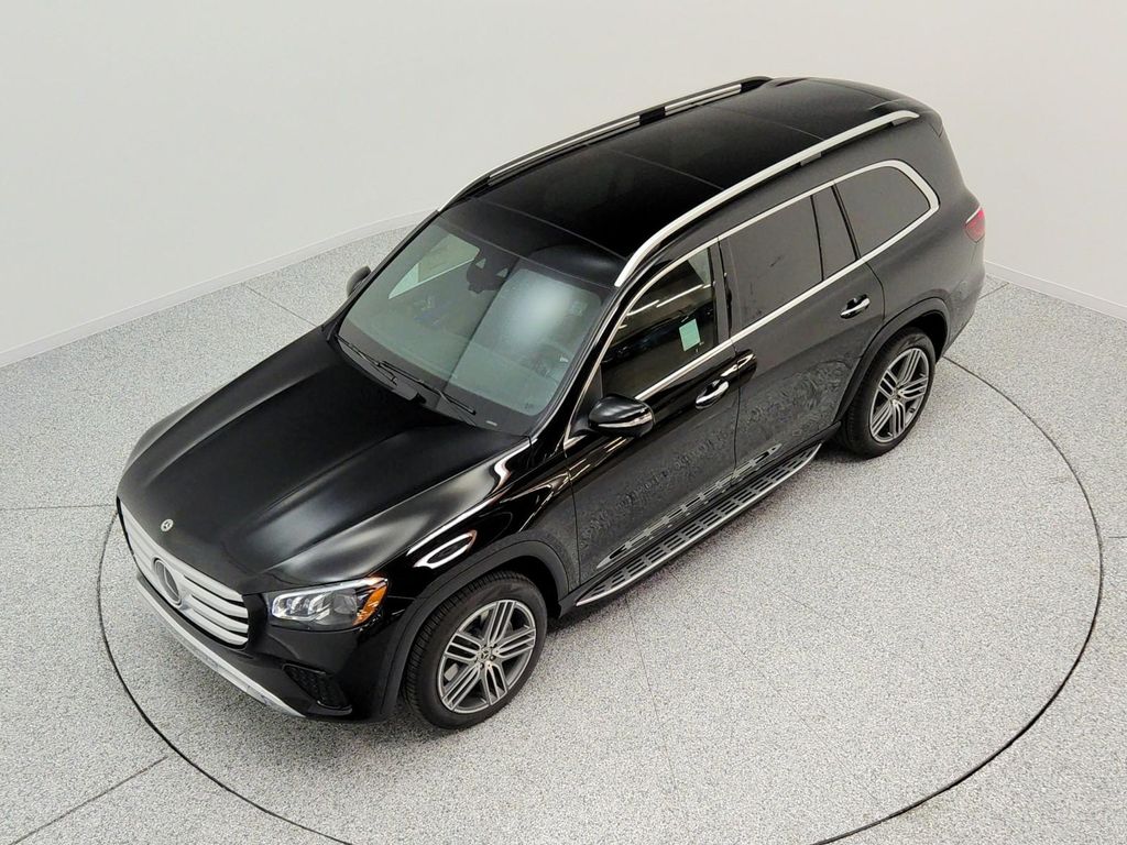 2026 Mercedes-BENZ GLS — миниатюра 16