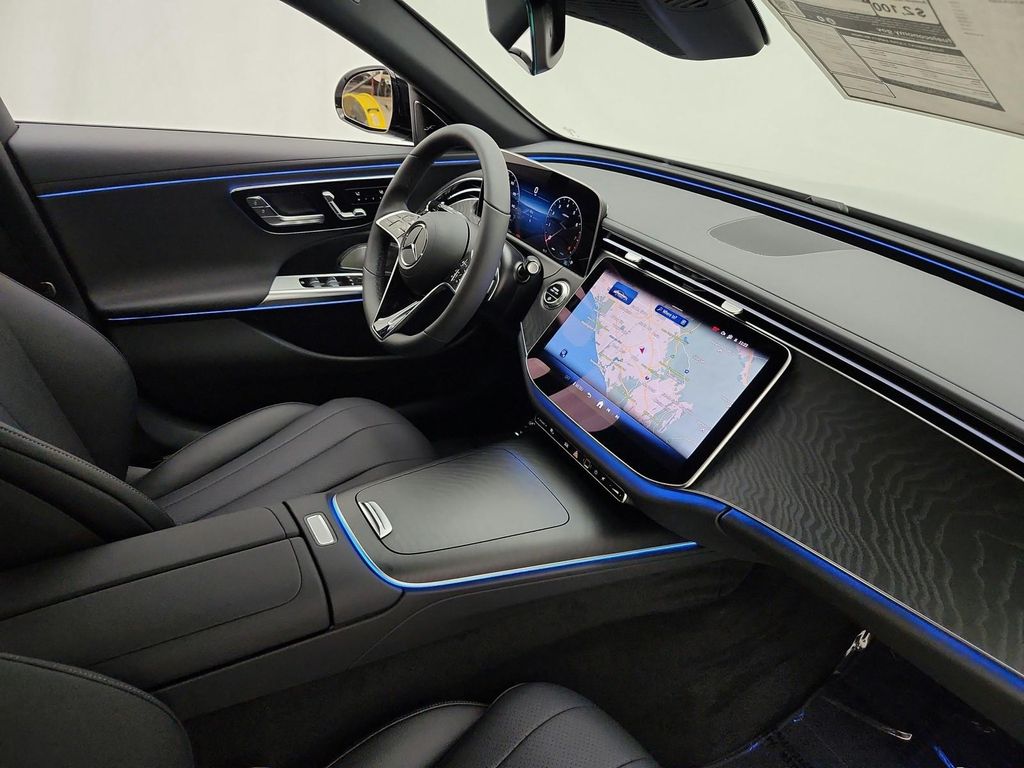 صورة مصغرة 13 لـ 2027 Mercedes-BENZ E-CLASS