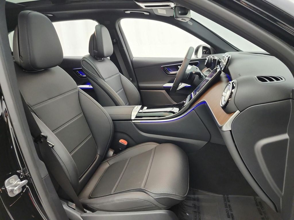 2026 Mercedes-BENZ GLC 缩略图 14