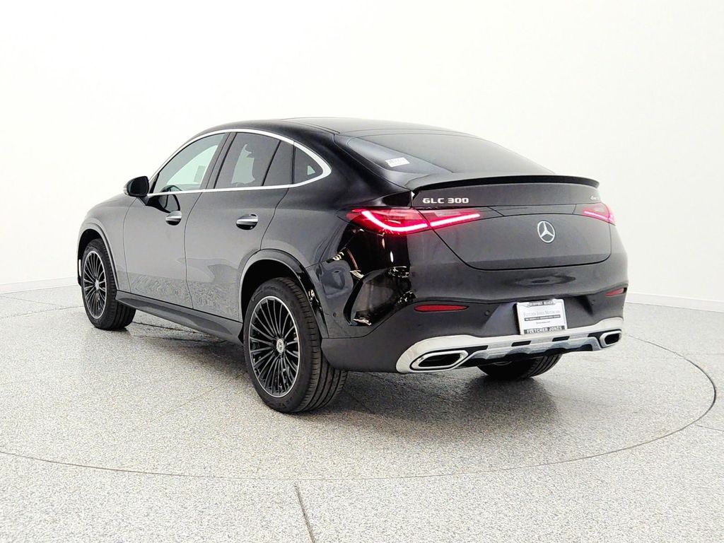 MERCEDES-BENZ GLC - 7