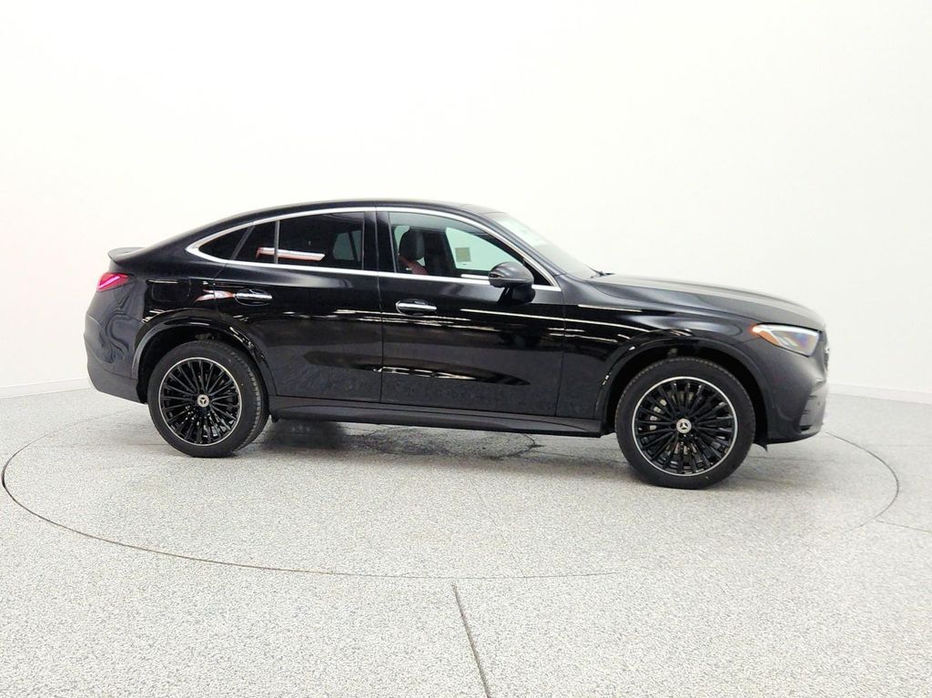 MERCEDES-BENZ GLC - 4