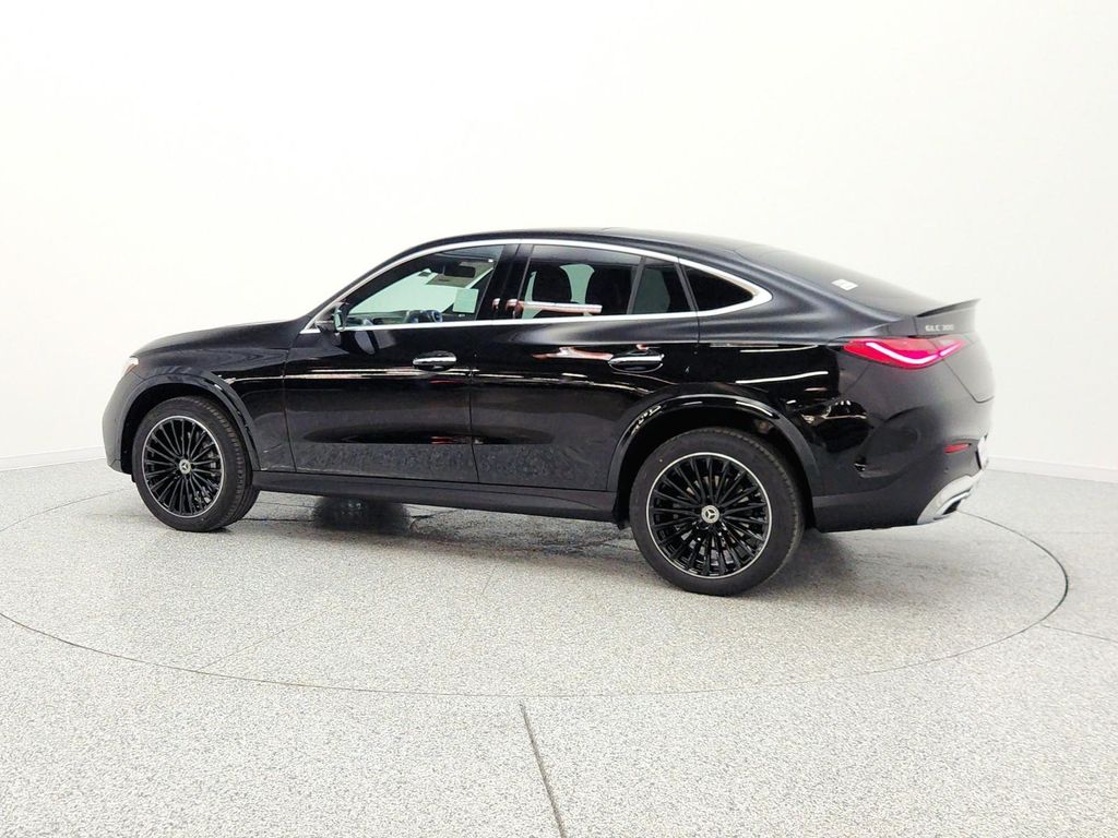 MERCEDES-BENZ GLC - 8