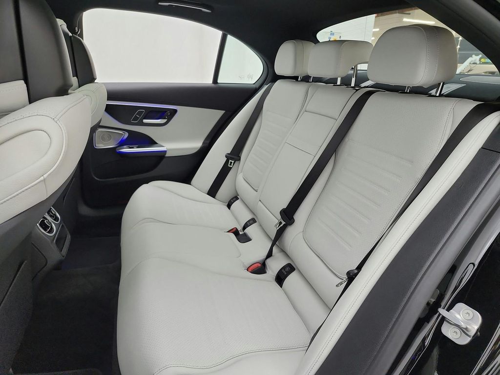 صورة مصغرة 11 لـ 2026 Mercedes-BENZ C-CLASS