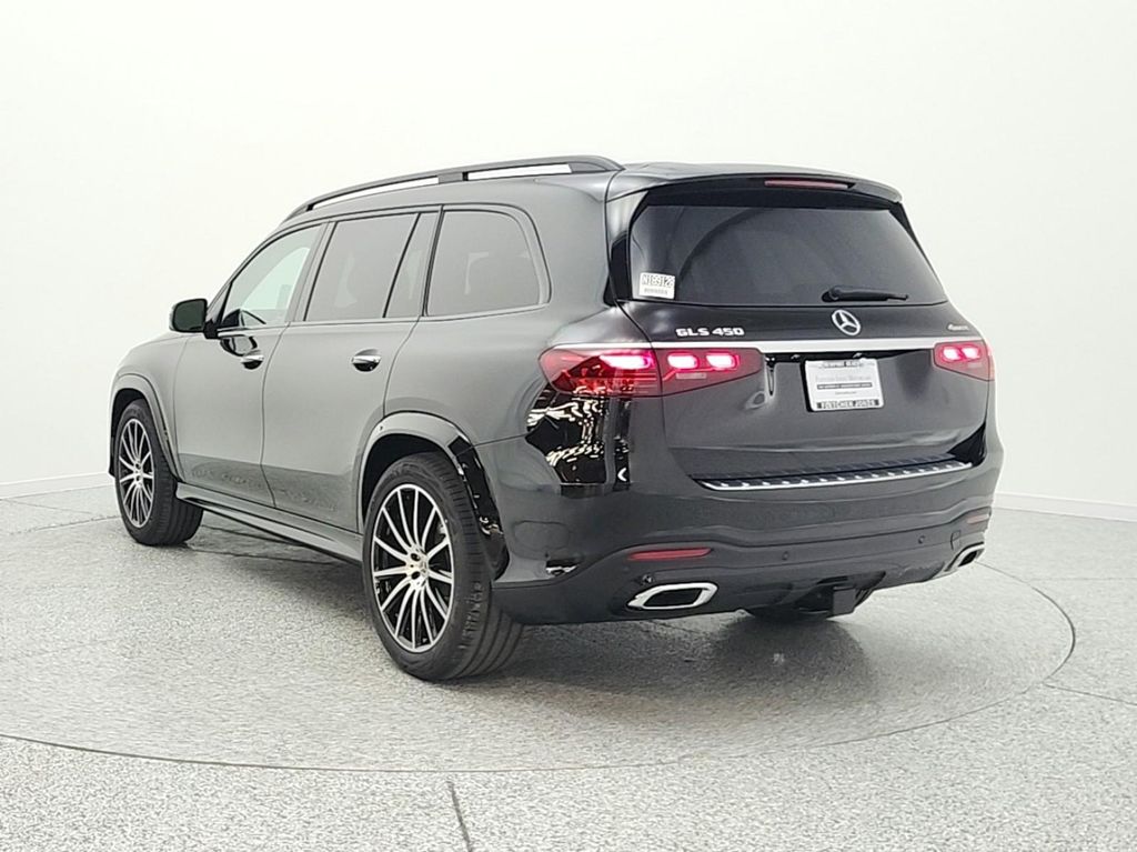 MERCEDES-BENZ GLS - 7