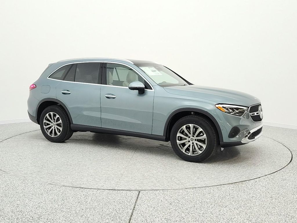 MERCEDES-BENZ GLC - 3