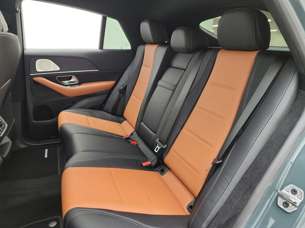 2027 Mercedes-BENZ GLE 缩略图 11
