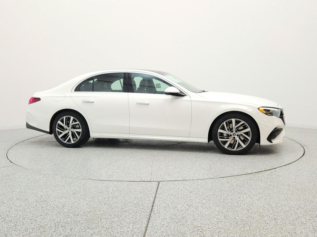 صورة 4 لـ 2026 Mercedes-BENZ E-CLASS