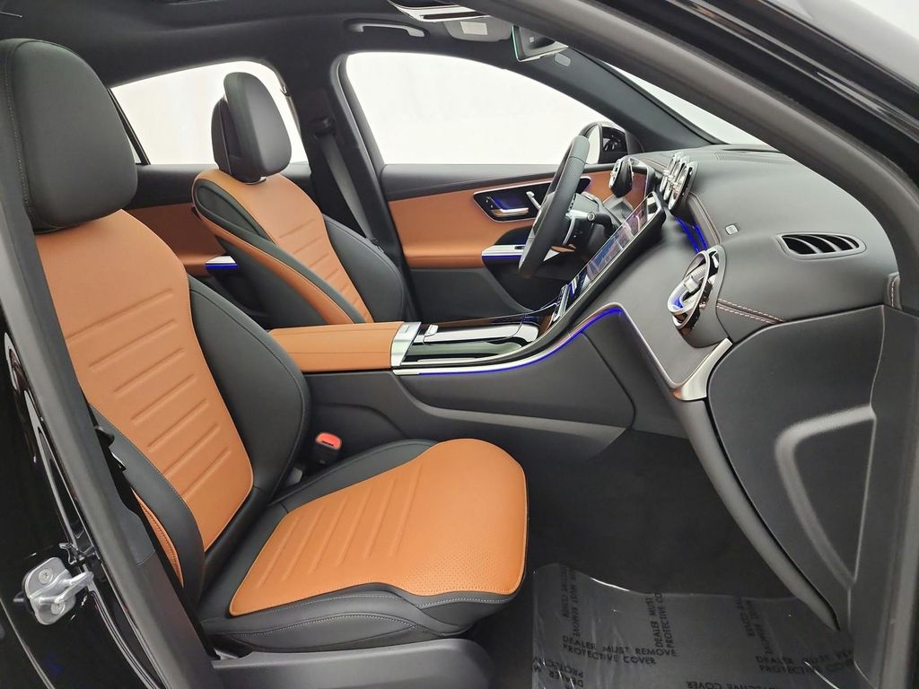2026 Mercedes-BENZ GLC — миниатюра 14