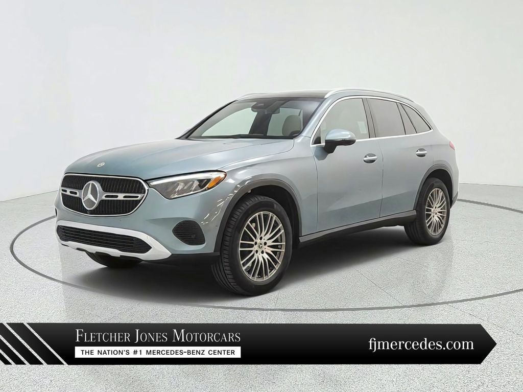 New 2027 Mercedes-Benz GLC 300 Base