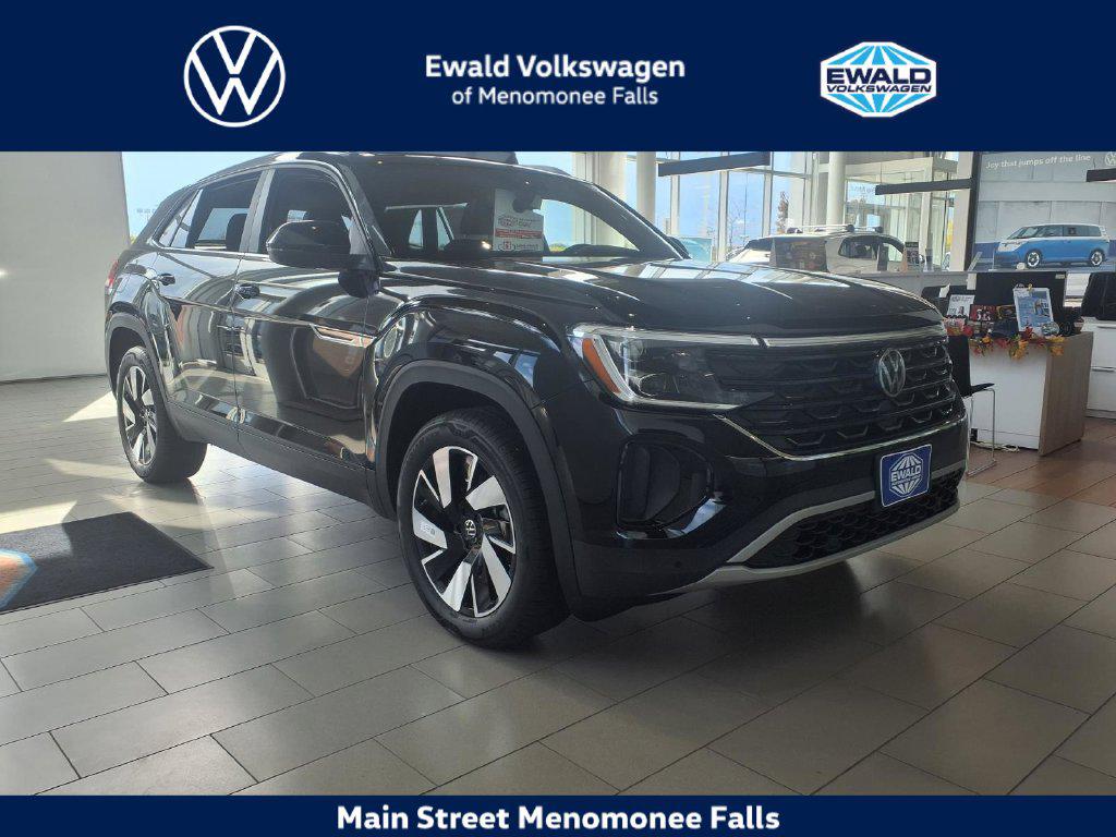 New 2026 Volkswagen Atlas Cross Sport 2.0T SE w/Technology 4MOTION