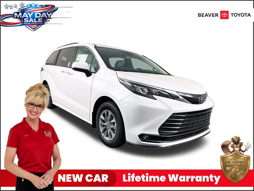 New 2026 Toyota Sienna XLE
