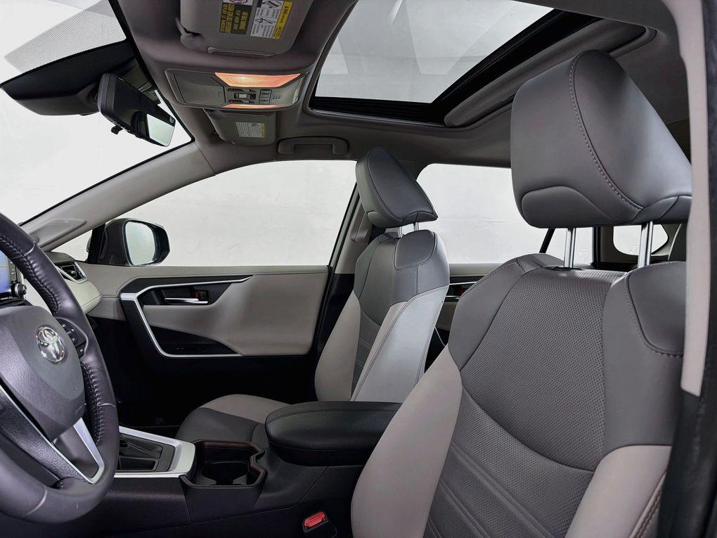 2021 Toyota RAV4 LIMITED — миниатюра 35