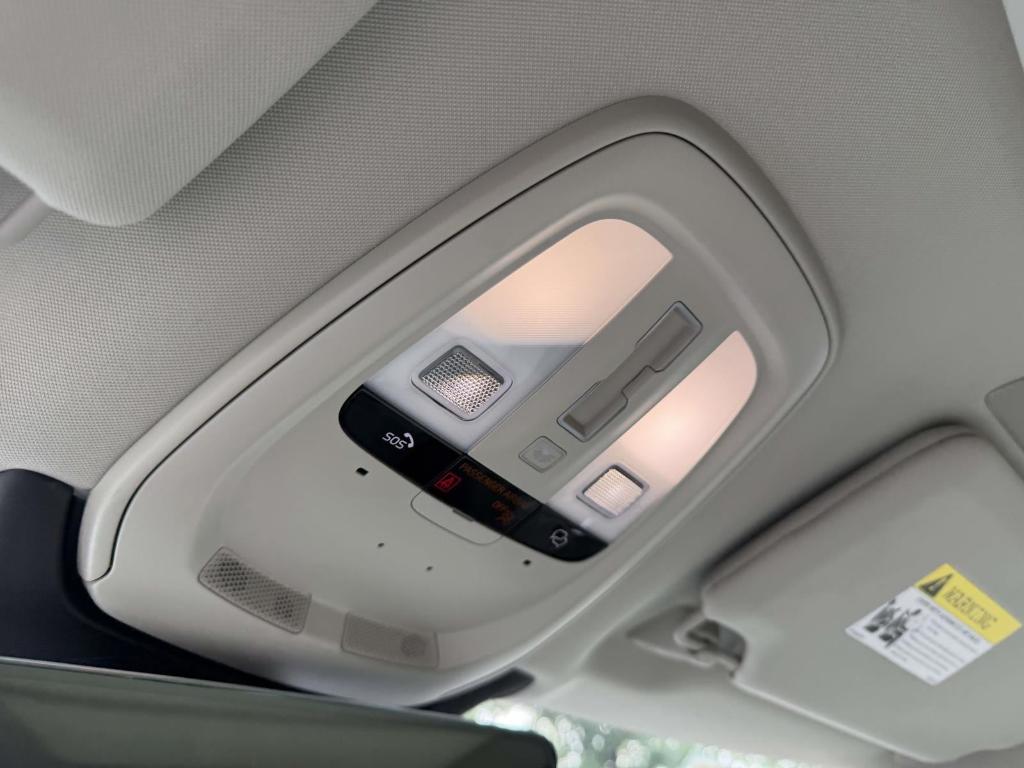 2024 Volvo XC90 B6 ULTIMATE BRIGHT THEME 7-SEATER — миниатюра 33