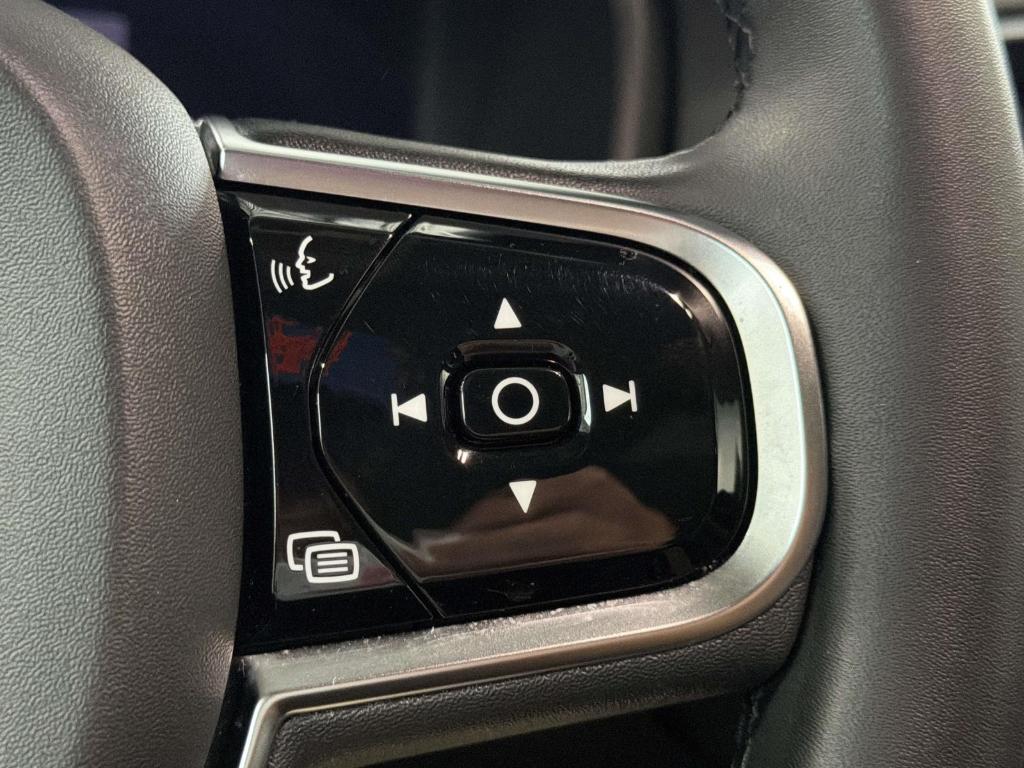 صورة مصغرة 23 لـ 2023 Volvo XC90 B6 ULTIMATE 7-SEATER