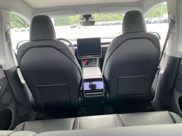 TESLA MODEL Y LONG RANGE - 10