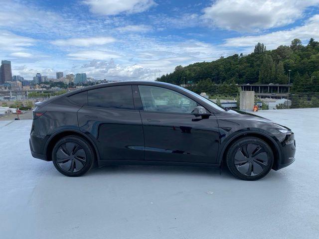 TESLA MODEL Y LONG RANGE - 2