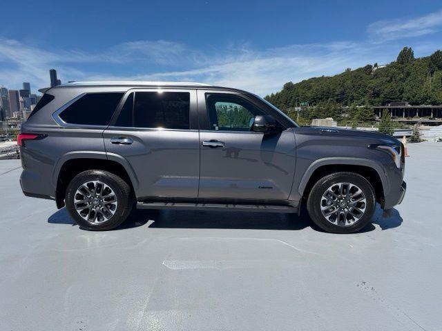 2025 Toyota SEQUOIA LIMITED 照片 3