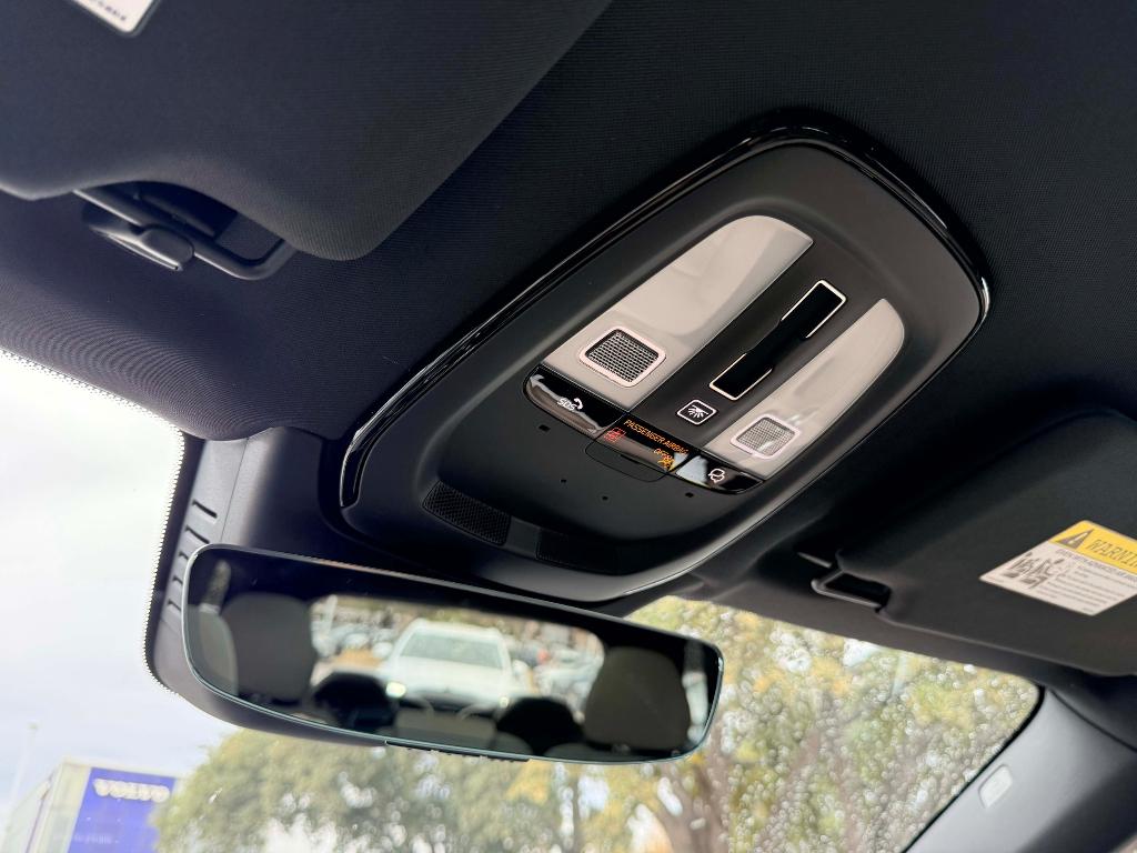 2026 Volvo XC90 B6 PLUS 7-SEATER — миниатюра 25