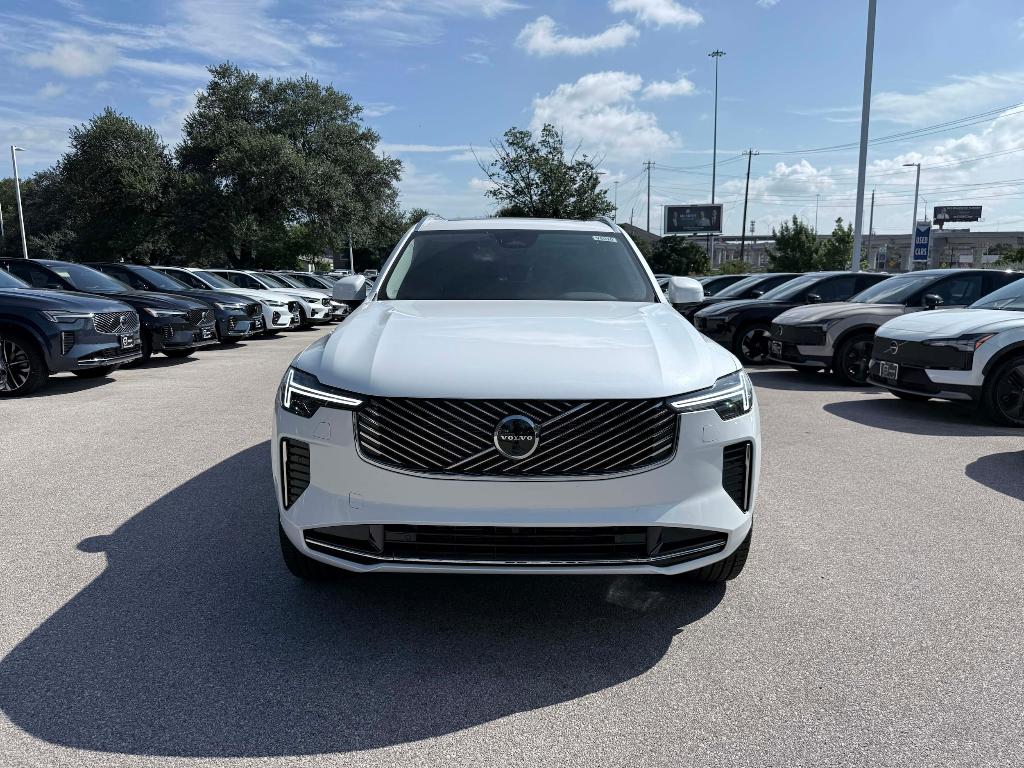 2026 Volvo XC90 B6 PLUS 7-SEATER — фото 8
