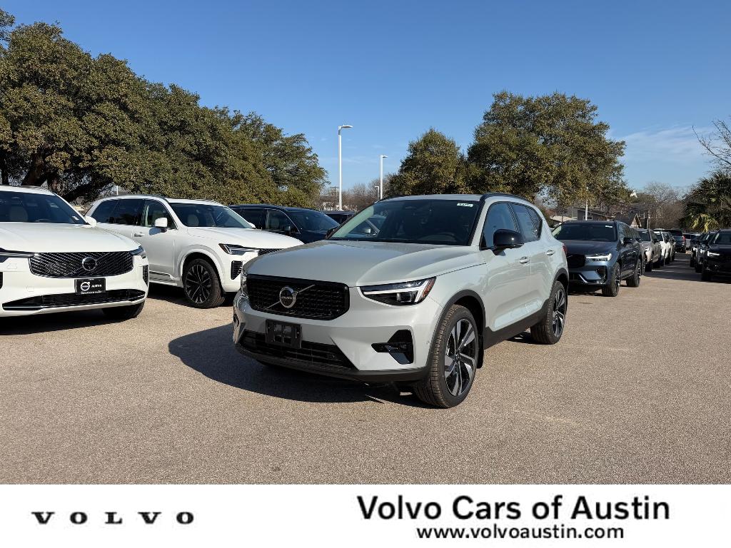 New 2026 Volvo XC40 B5 Ultra