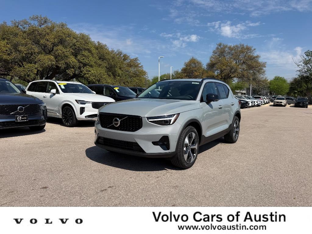 New 2026 Volvo XC40 B5 Plus