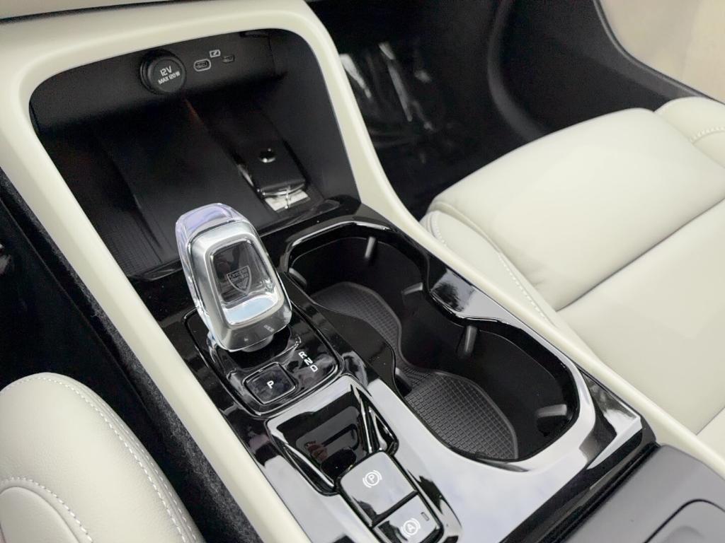 2026 Volvo XC40 B5 PLUS — миниатюра 25