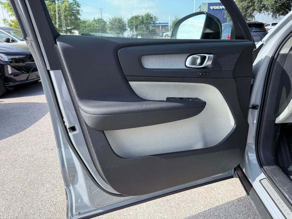 2026 Volvo XC40 B5 PLUS 缩略图 11