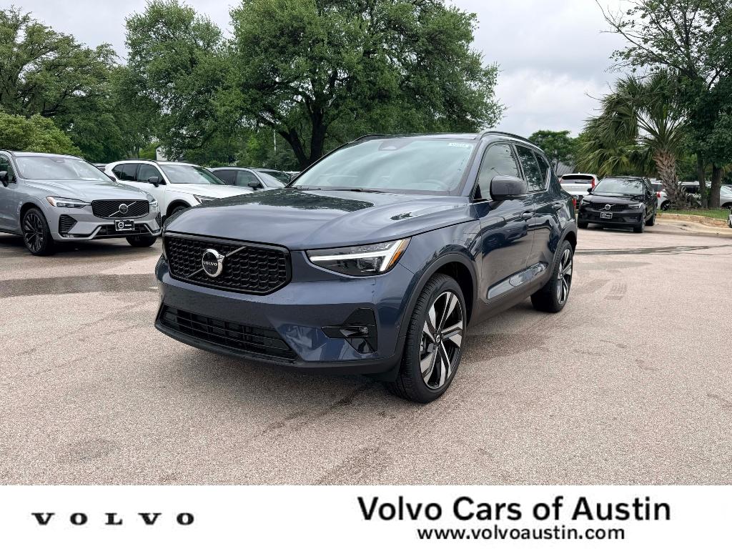 New 2026 Volvo XC40 B5 Ultra
