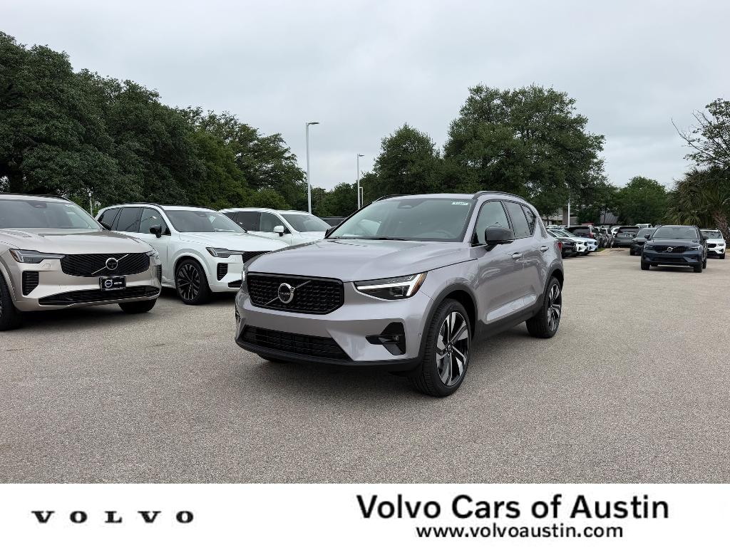 New 2026 Volvo XC40 B5 Ultra
