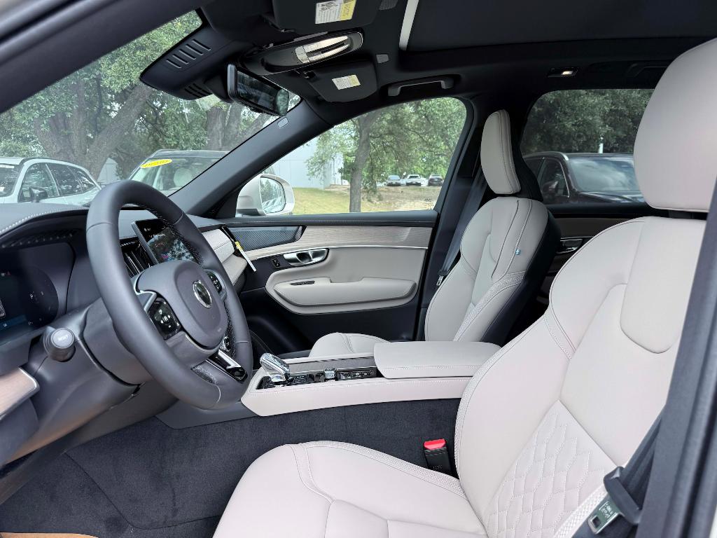 2026 Volvo XC90 B6 PLUS 7-SEATER — миниатюра 12