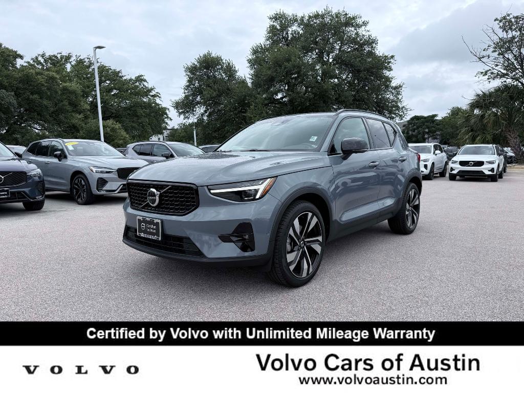 صورة 1 لـ 2023 Volvo XC40 B5 ULTIMATE DARK THEME