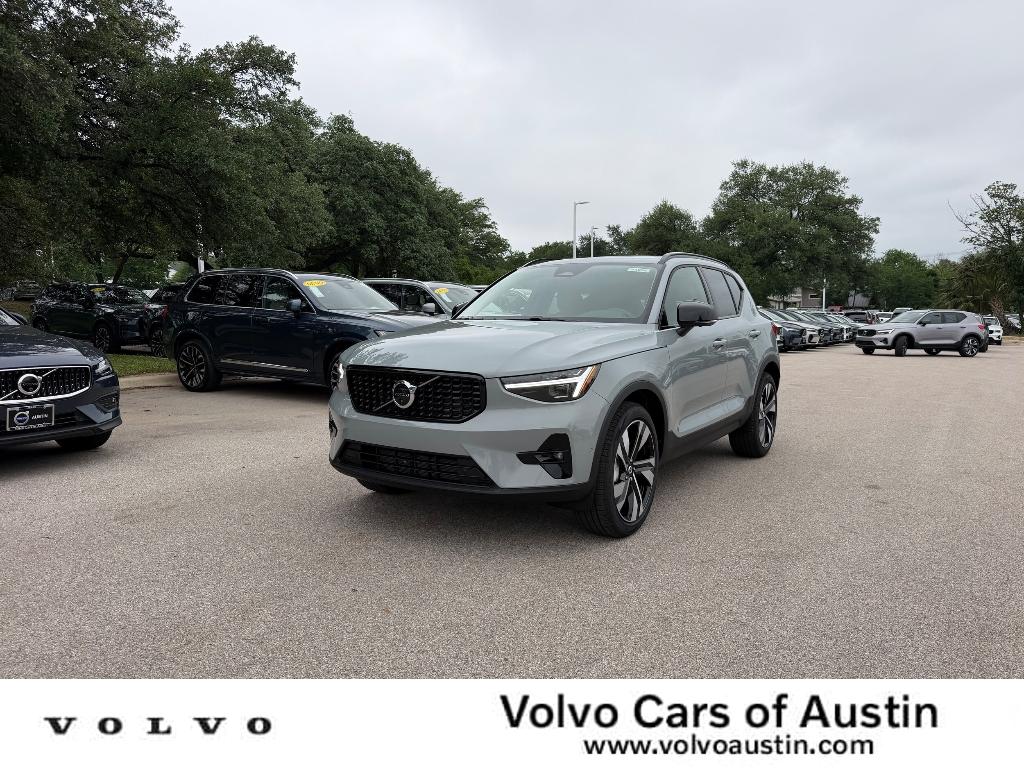New 2026 Volvo XC40 B5 Ultra