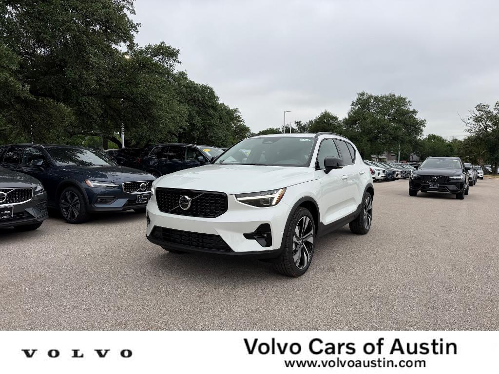 New 2026 Volvo XC40 B5 Plus