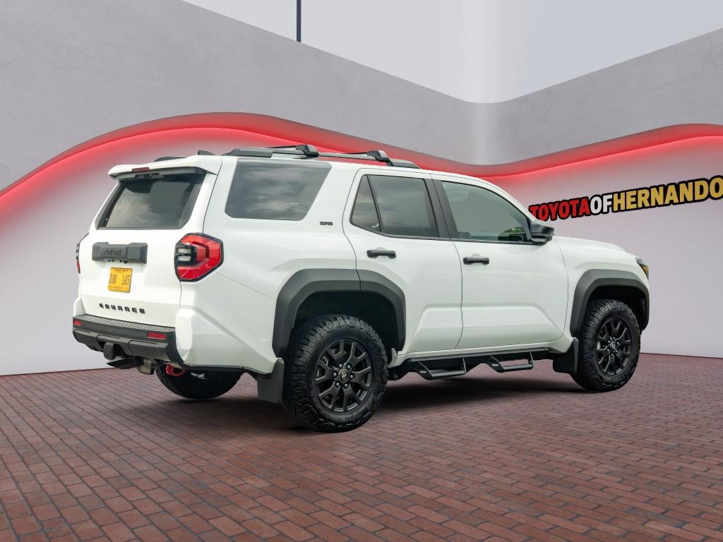 2026 Toyota 4RUNNER SR5 photo 5