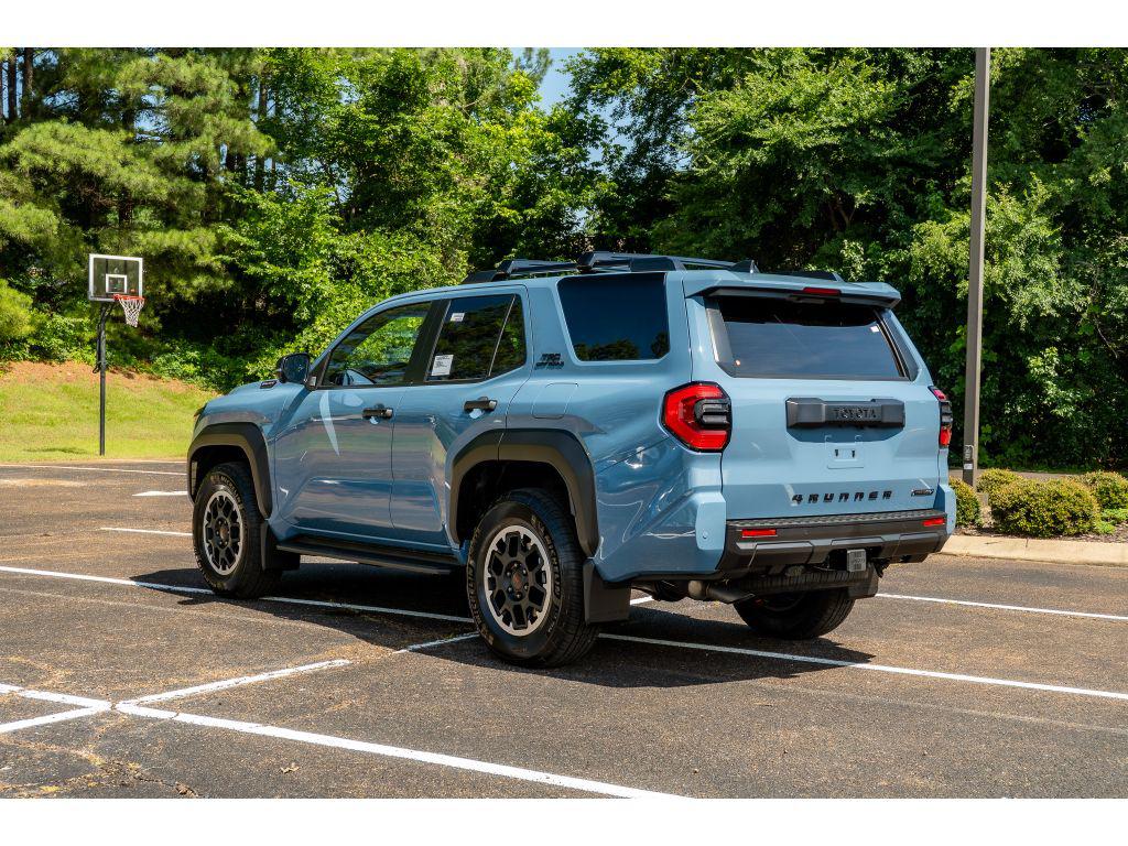 صورة 7 لـ 2026 Toyota 4RUNNER TRD OFF ROAD PREMIUM