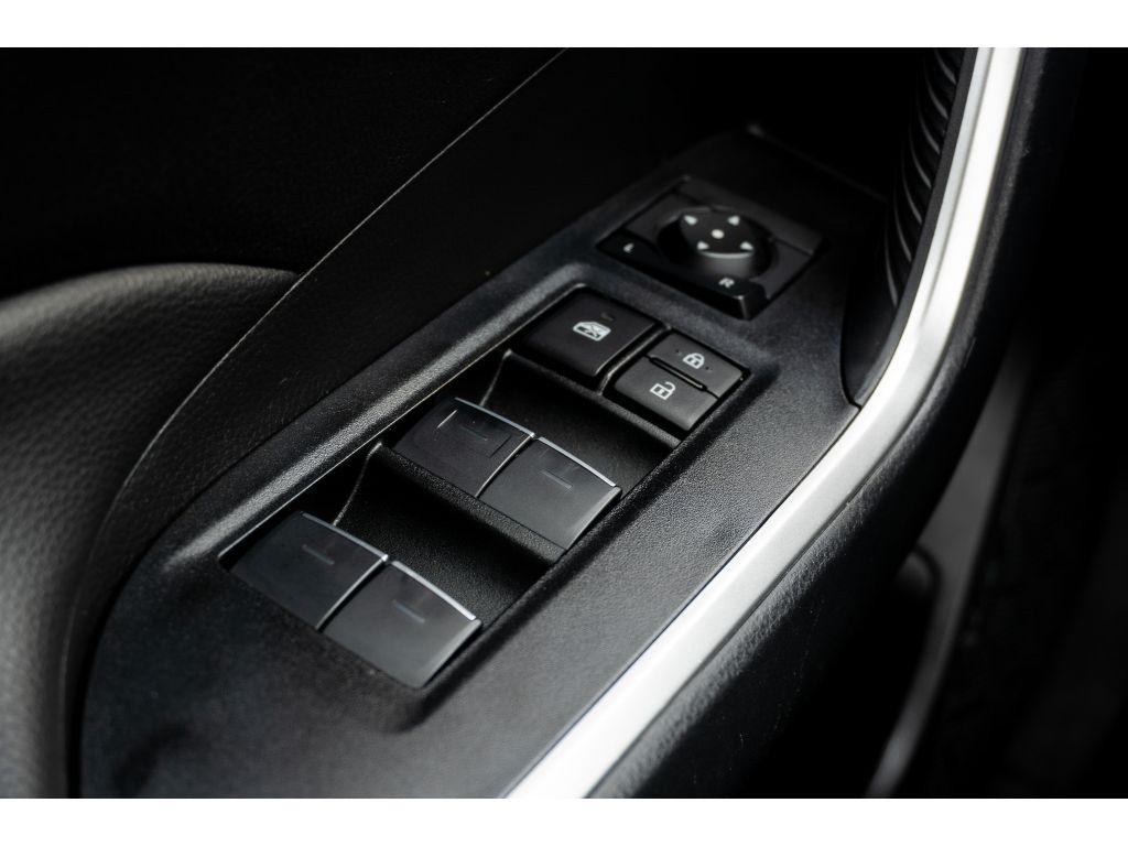 صورة مصغرة 28 لـ 2025 Toyota RAV4 XLE