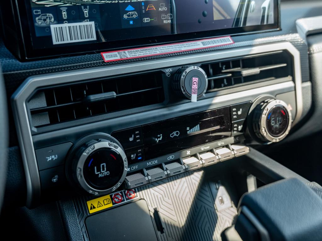 2026 Toyota 4RUNNER LIMITED — миниатюра 26
