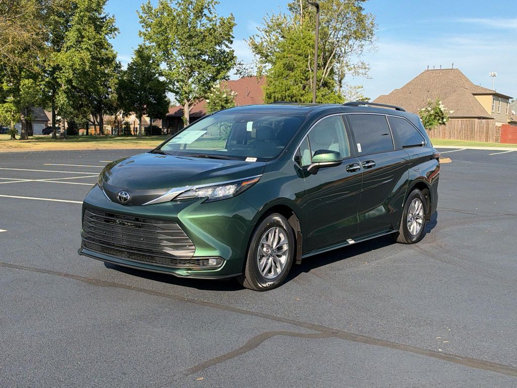 New 2026 Toyota Sienna XLE