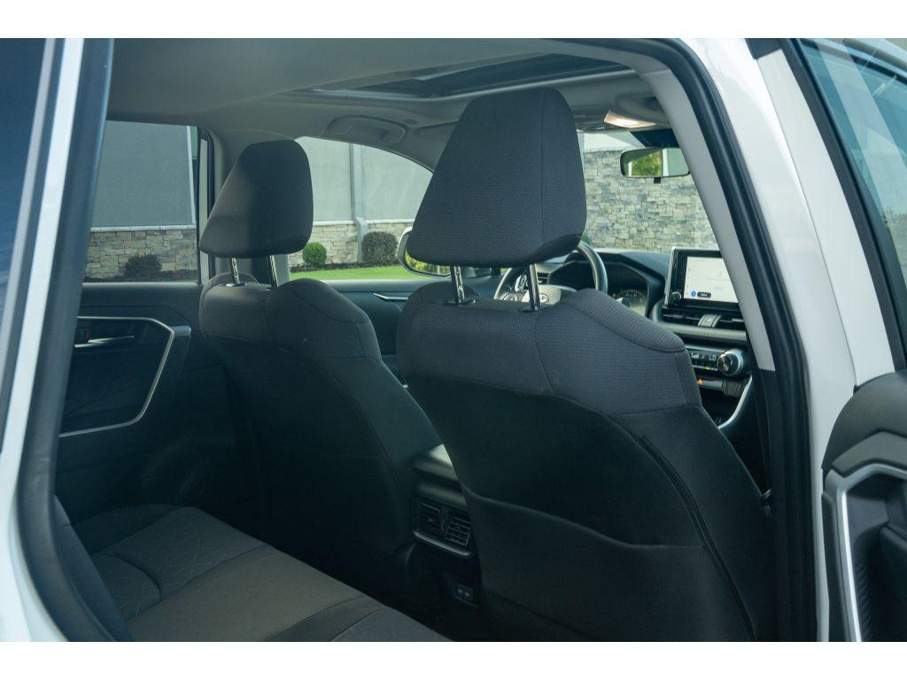 صورة مصغرة 16 لـ 2025 Toyota RAV4 HYBRID XLE
