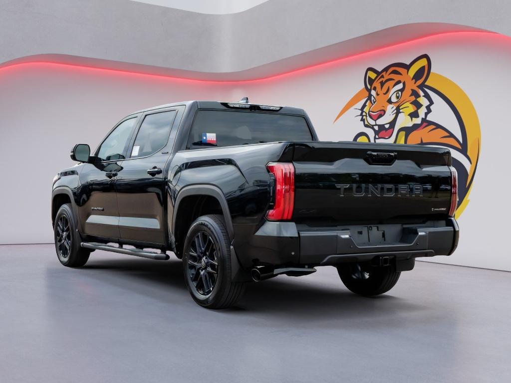 TOYOTA TUNDRA - 7